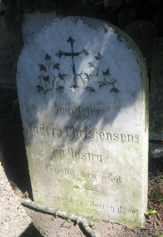 Anders Christensen's familiegravsted.jpg